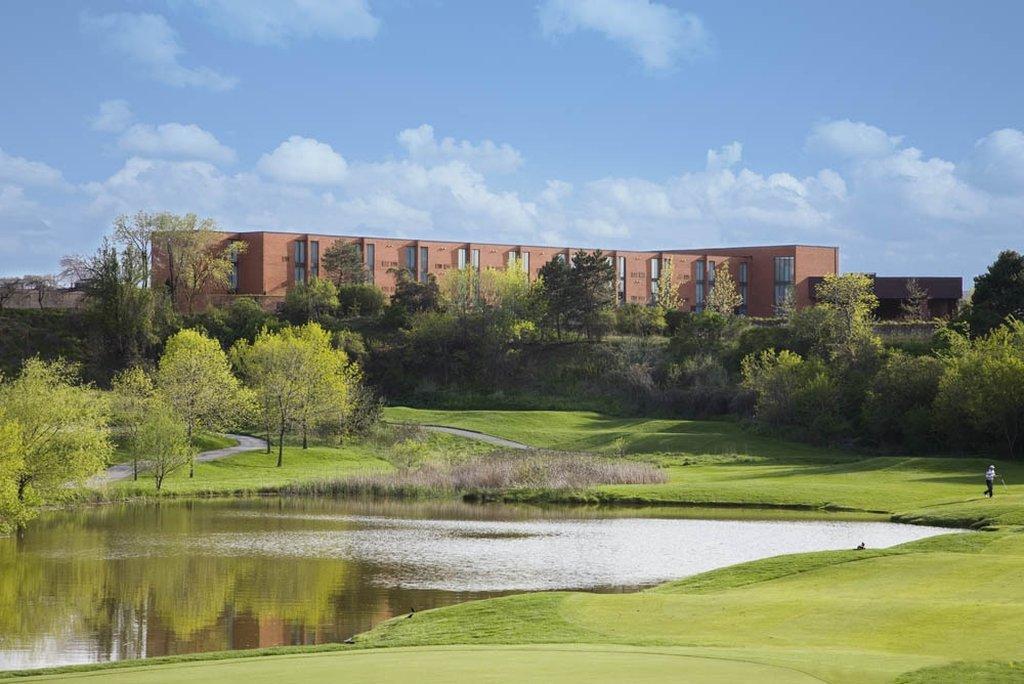 Hotel Carlingview Toronto Airport Mississauga Exterior foto